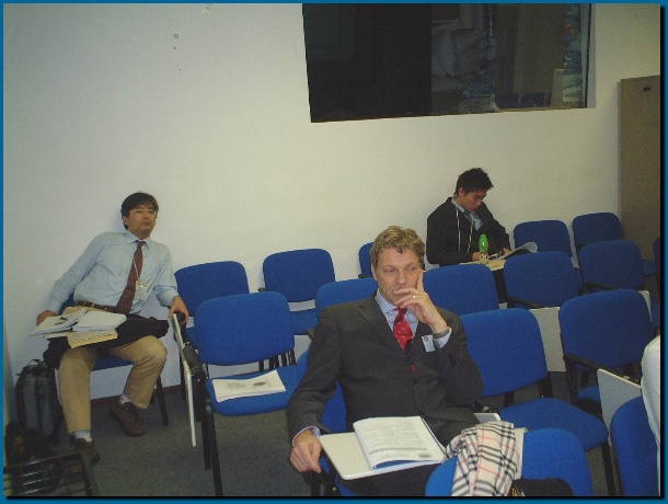 602x451 pixels (100K)